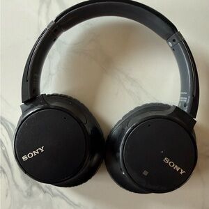 Sony Black  WH-CH700N Noise Cancelling Headphones